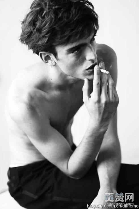 阿根廷王子殿下luciano rivarola，这么帅的男孩子竟然是个gay