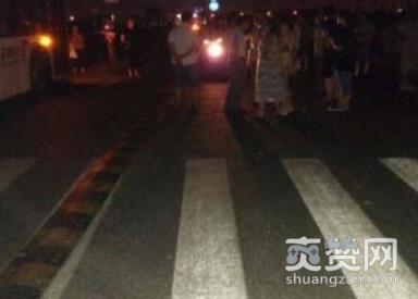 暴走团围殴司机,暴走团,爽赞网