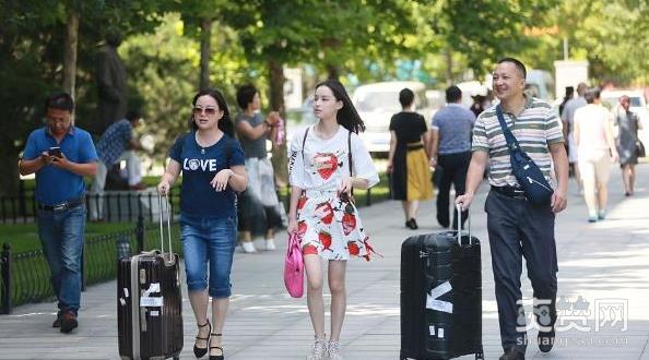 中戏新生报到,帅哥,美女,中戏,爽赞网