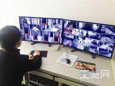 客人换衣被直播 360度无死角偷拍