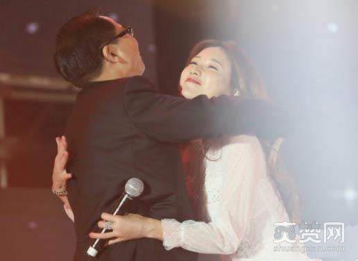 林志玲遭老总熊抱？年过40为何还如此吃香？